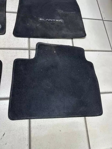 17 18 19 20 HYUNDAI ELANTRA FLOOR MATS COMPLETE SET OF MATS ASSY BLACK COLOR OEM