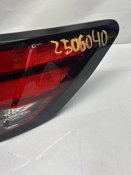 2020 TO 24 NISSAN SENTRA TAIL LIGHT RIGHT SIDE QUARTER PANEL ASSY OEM 265506LB0A