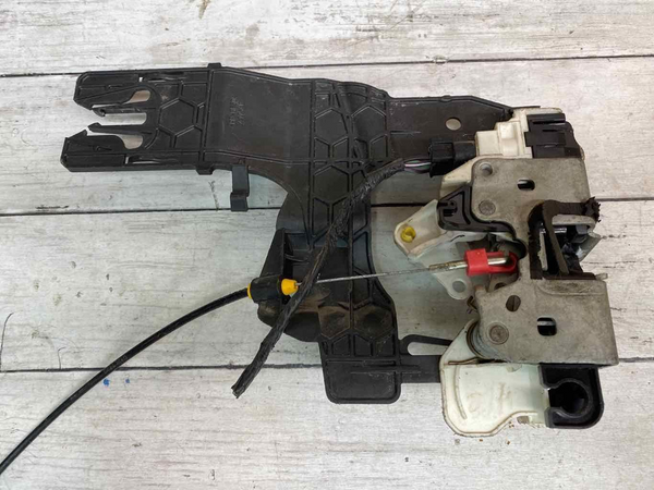 Conjunto de actuador de cerradura de puerta para Dodge Ram 1500 2016, lado del pasajero delantero, OEM 04589422AH