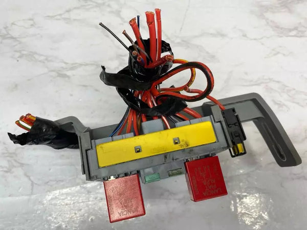 2018 JEEP RENEGADE CAIXA DE JUNÇÃO FUSÍVEL RELÉ BLOCO CAIXA INTERIOR ASSY OEM 51975322