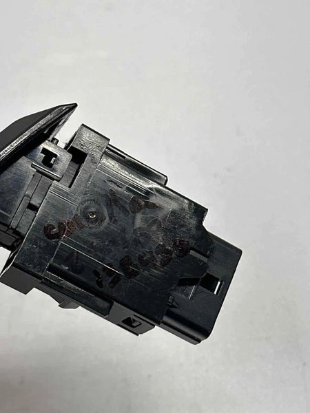 2020 TO 2023 TOYOTA COROLLA HAZARD SWITCH EMEGERNCY LIGHT CONTROL ASSY OEM 15F448