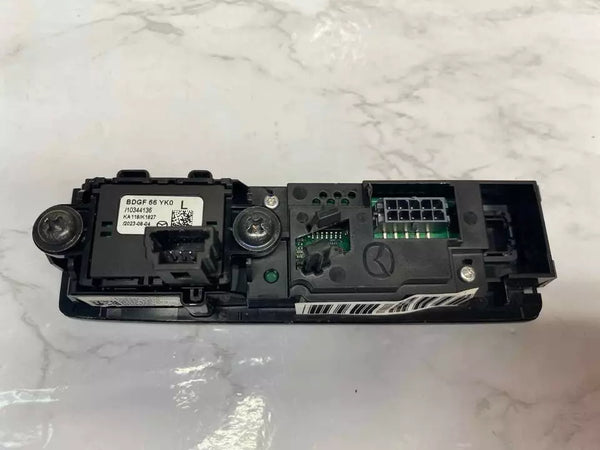 20 21 22 23 MAZDA CX-30 CONSOLA CENTRAL INDICADOR DE PALANCA DE CAMBIOS OEM BDGF66YK0