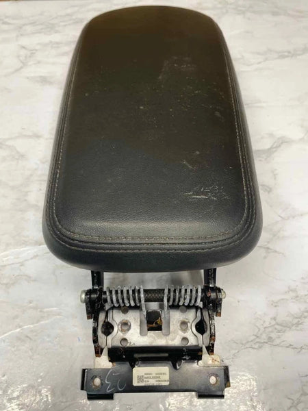 2021 TO 2024 KIA K5 CENTER CONSOLE ARMREST WITH COLOR PACKAGE ASSY OEM 8466DL3000WK