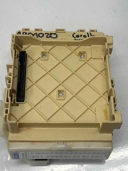 2015 TOYOTA COROLLA JUNCTION BOX CABIN FUSE RELAY BLOCK ASSEMBLY OEM 63582642