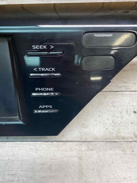 Toyota Camry radio am fm 2018 display & receiver assy OEM 8614006440
