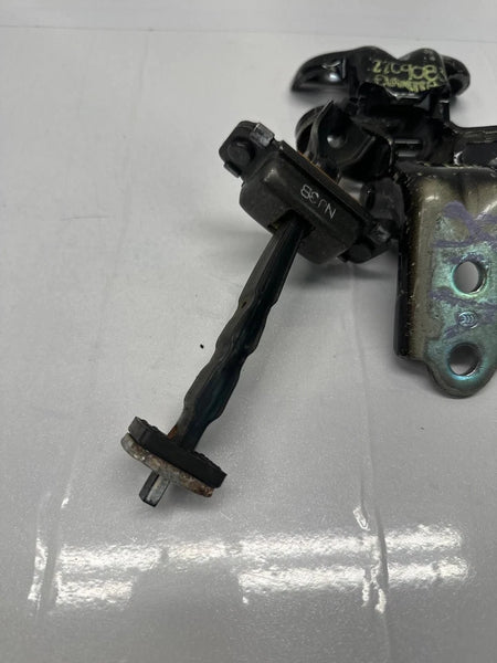 2019 HYUNDAI ELANTRA DOOR HINGE FRONT LEFT DRIVER SIDE ASSEMBLY OEM A046057