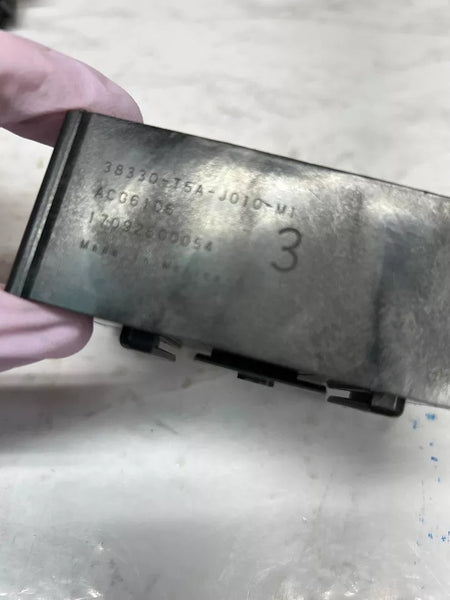 2020 21 22 HONDA HRV SUB RELÉ CONTROLE MÓDULO UNIDADE MONTAGEM OEM 38330T5AJ01