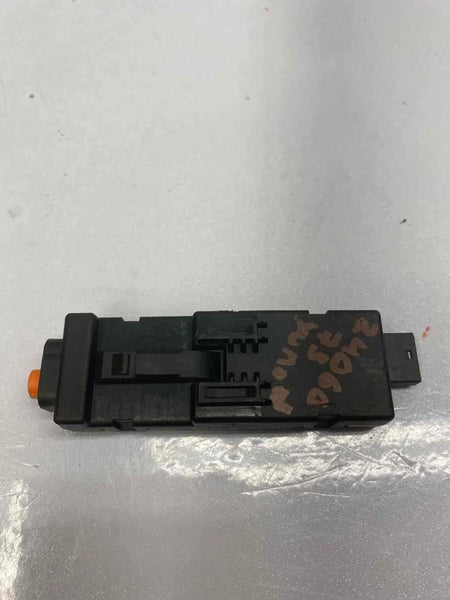 2020 GMC YUKON KEYLESS ENTRY CONTROL MODULE UNIT SENSOR ASSEMBLY OEM 13586853