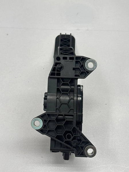 2022 TOYOTA COROLLA ACCELERATOR PEDAL ASSEMBLY OEM 7811012101 HYBRID SEDAN 1.8L