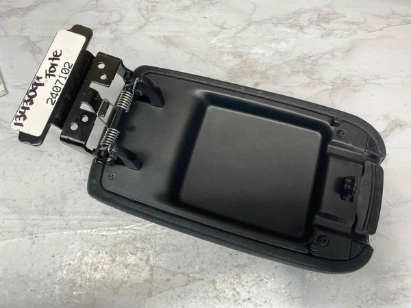 2019 TO 2023 KIA FORTE CENTER CONSOLE ARM REST BLACK ASSEMBLY OEM 84660M7000WK