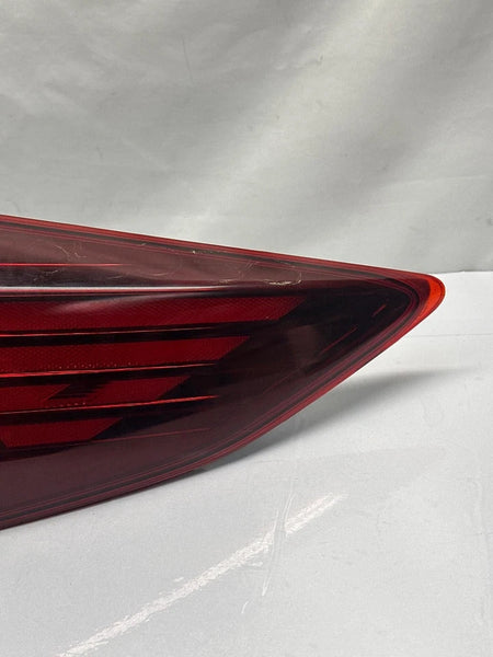 2020 HYUNDAI ELANTRA TAIL LIGHT RIGHT SIDE QUARTER INCANDESCENT 92402F2510 SEDAN