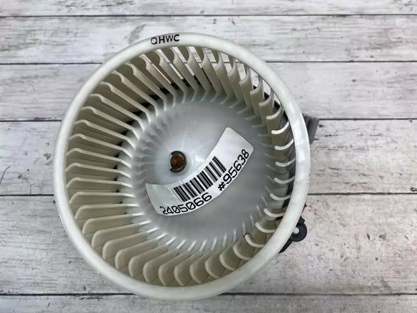 21 22 CHEVROLET TRAIL BLAZER BLOWER MOTOR HVAC AC HEATER FRONT OEM 42737329