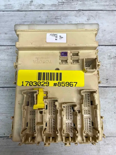 Toyota Rav-4 junction box 2013 fuse relay block assy OEM