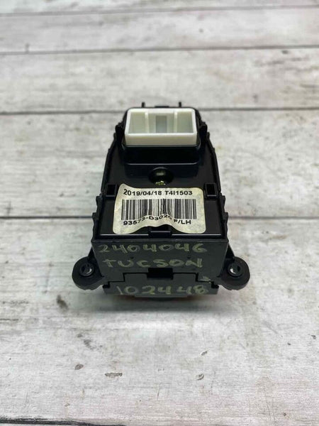 Hyundai Tucson mirror switch 2016 to 2019 front left driver side OEM 93573D3020