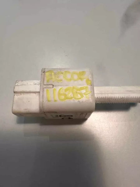 18 19 20 21 22 HONDA ACCORD LUZ DE FRENO INTERRUPTOR DE LUZ DE FRENO SENSOR ASSY OEM PBTGF5