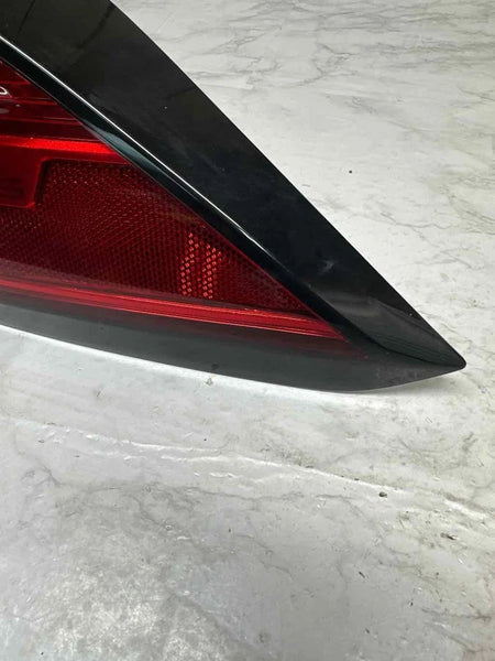 2022 TO 2023 TOYOTA COROLLA CROSS TAIL LIGHT QUARTER RIGHT SIDE ASSY OEM 815500A170 LED