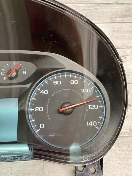 Chevrolet Equinox cluster speedometer 2018 1.5L 84240633 34k miles OEM assy