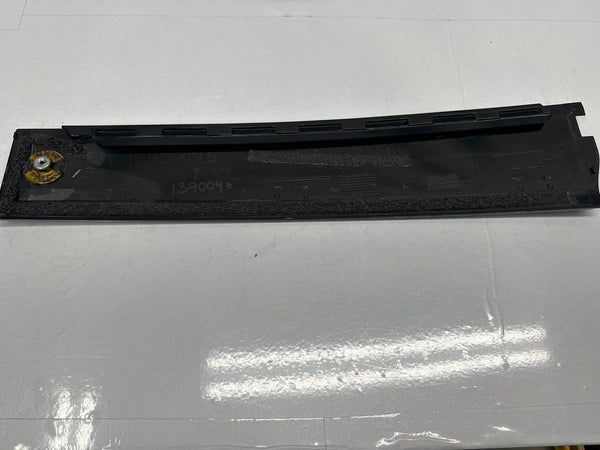 2020 GMC YUKON APPLIQUE MOULDING FRONT LEFT SIDE B PILLAR OEM 84263148