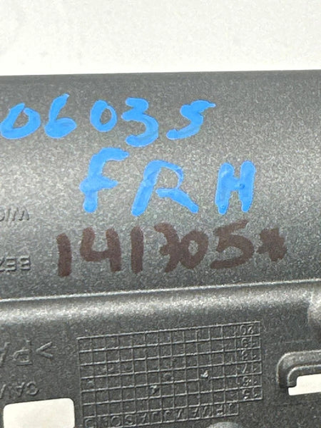 2014 TO 2019 CHEVY SILVERADO 1500 DOOR HANDLE INSIDE FRONT RIGHT OEM 13590551