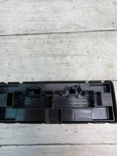 Chevrolet Silverado network gateway 2019 2023 control module OEM assy 13533478