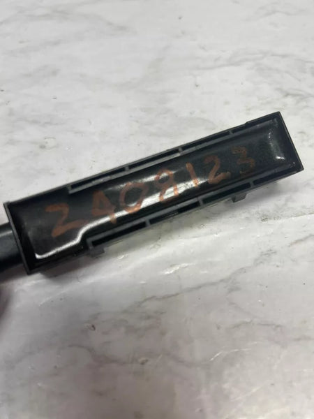 2018 19 20 21 22 23 24 CHEVROLET EQUINOX KEYLESS ENTRY ANTENNA RECEIVER ASSY OEM 13580789