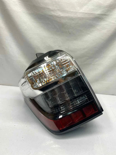 2010 TO 2014 TOYOTA 4RUNNER TAIL LIGHT LEFT SIDE ASSEMBLY OEM 8156135392 LED