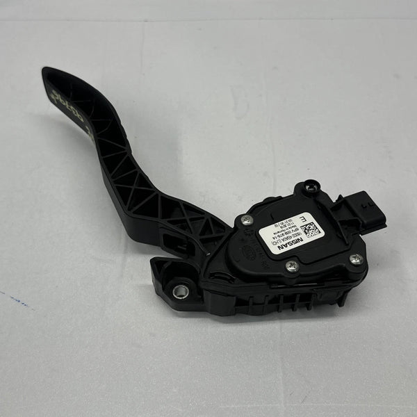 2015 NISSAN ROGUE SPORT ACCELERATOR PEDAL ACCELERATOR PEDAL ASSY OEM 180024BA0A