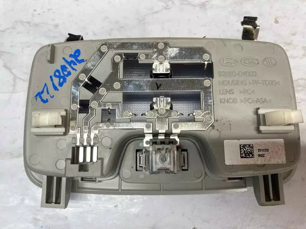 20 21 22 23 24 KIA SOUL LUZ INTERIOR LÁMPARA DE TECHO DE CORTESÍA OEM 92850D4000