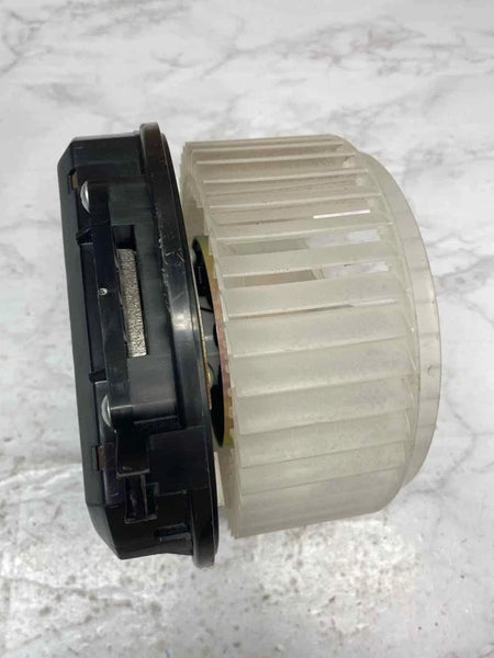 20 23 CHEVROLET EQUINOX BLOWER MOTOR HVAC AC HEATER MOTOR ASSEMBLY OEM 16475725