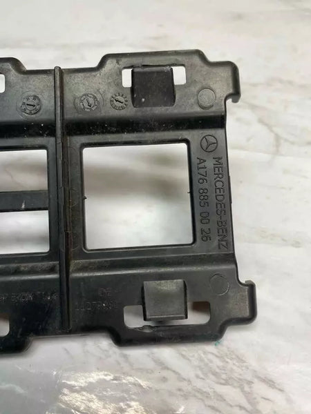 14 15 16 17 18 19 MERCEDES CLA250 SOPORTE DE PARACHOQUES TRASERO DERECHO SOPORTE INFERIOR OEM 1768850026