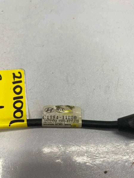 2015 TO 2019 HYUNDAI SONATA KEYLESS ENTRY ANTENNA CABLE ONLY C195411000 OEM