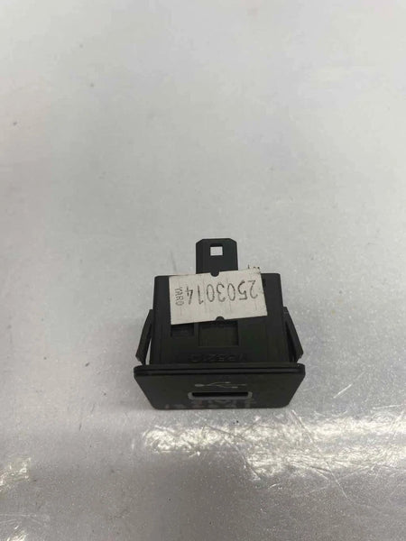 2022 HONDA CIVIC USB PORT DASHBOARD USB PORT TRIM COVER OEM M57662