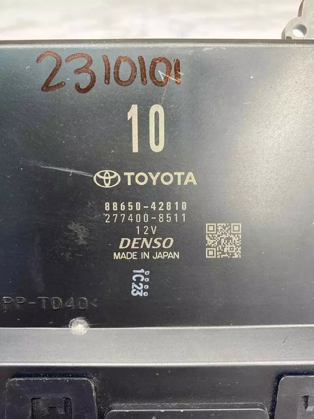 19 20 TOYOTA RAV-4 CONTROL DE CLIMATIZACIÓN HVAC AC MÓDULO DE CONTROL OEM 8865042810