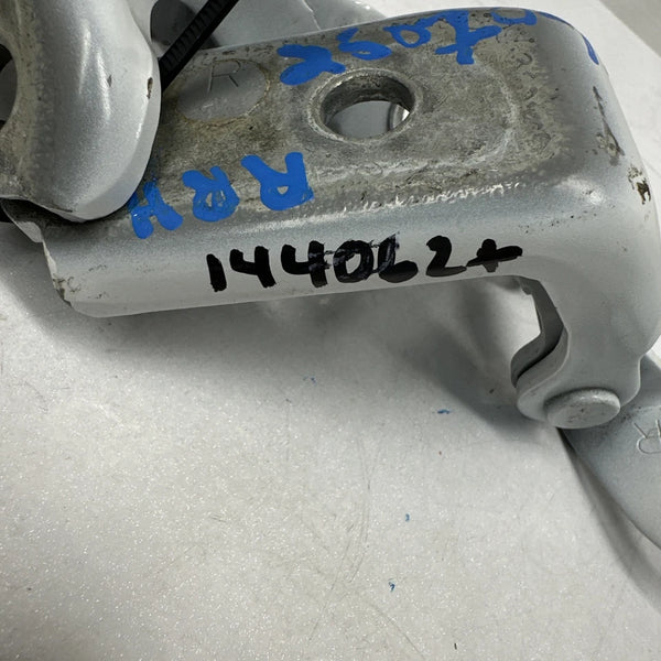 2023 TOYOTA COROLLA DOOR HINGE REAR RIGHT SIDE 089 WHITE WIND CHILL PEARL TRICOAT