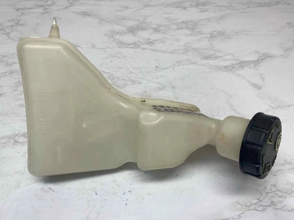 2020 TO 2022 MERCEDES CLA250 POWER BRAKE BOOSTER BOTTLE RESERVOIR ASSY OEM A1774304300