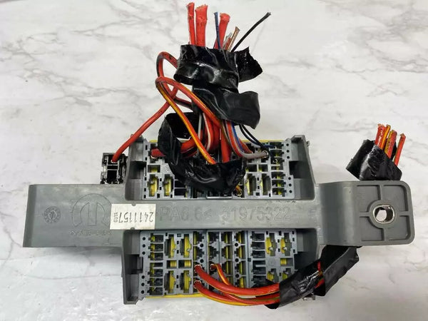 2018 JEEP RENEGADE CAIXA DE JUNÇÃO FUSÍVEL RELÉ BLOCO CAIXA INTERIOR ASSY OEM 51975322