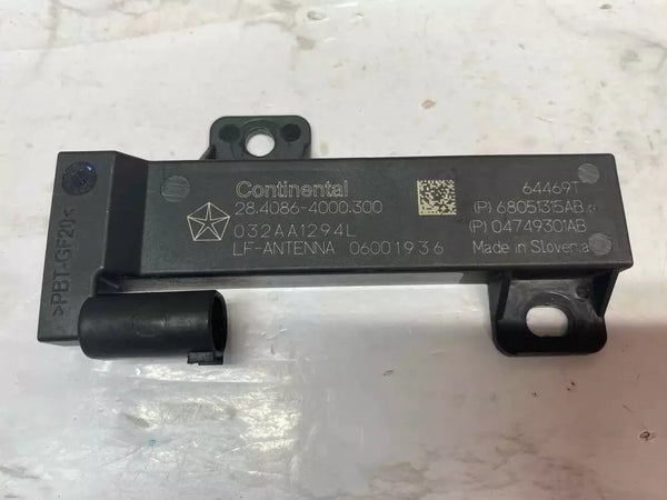 17 18 19 20 21 22 23 ALFA ROMEO GIULIA RECEPTOR DE ANTENA DE ENTRADA SIN LLAVE OEM 68051315AB