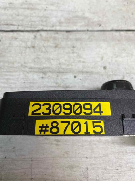 Chevrolet Silverado radio am fm 2016 2019 control panel w/o Screen OEM 42516646