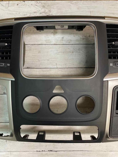 Moldura de acabamento de rádio DODGE RAM 2016 a 2019 PICKUP SÉRIE 1500 OEM TELA DE 8"