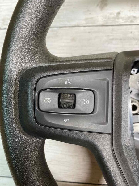 Chevrolet Silverado steering wheel 19 22 w/o leather w/cruz control OEM 84946358