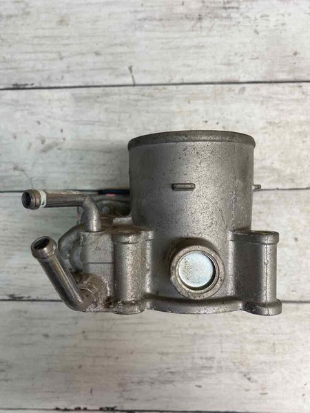 18 21 HYUNDAI KONA 2.0L THROTTLE BODY VALVE ASSY OEM 351002E400