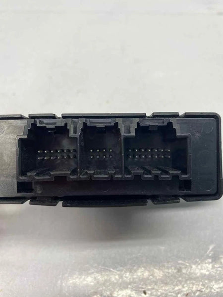 2019 TO 2023 CHEVY SILVERADO 1500 PICKUP PARK ASSIST CONTROL UNIT 84683118 NEW STYLE