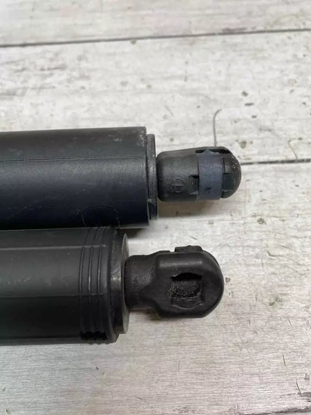 Chevrolet Equinox tailgate strut support 18 to 22 shock hatch OEM assy 84133944