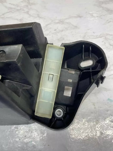 MERCEDES CLA250 2018 - SOPORTE DE BANDEJA DE BATERÍA DELANTERO, CONJUNTO OEM 2465402403