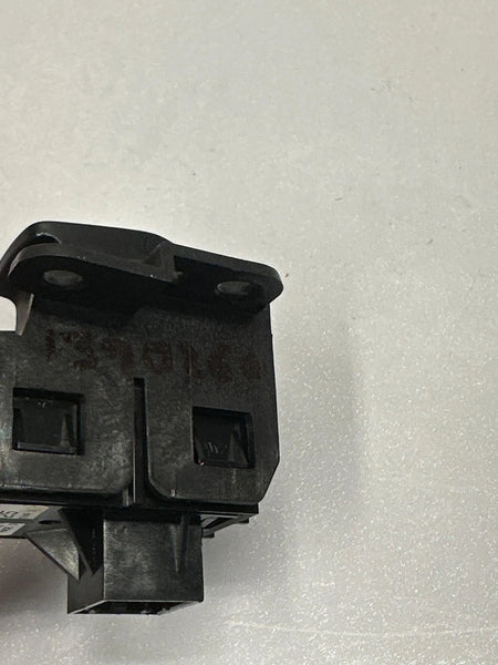 2020 BUICK ENVISION CENTER CONSOLE BRAKE CONTROL SWITCH ASSEMBLY OEM 23178025