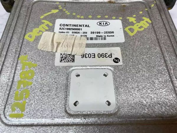 19 20 21 22 23 UNIDADE DE CONTROLE DO MOTOR KIA FORTE ECU ECM 2.0L SEDAN OEM 391992E036 TEM UM AMASSADO