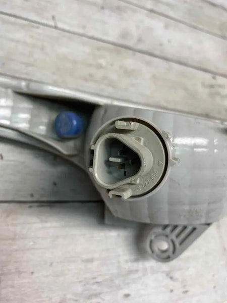 Nissan Altima turn signal light 13 TO 15 lower left side sedan OEM 261353TA0A