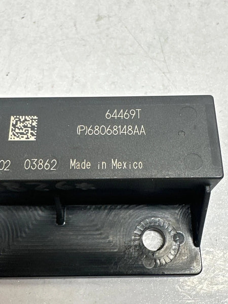 2021 JEEP GRAND CHEROKEE KEYLESS ENTRY RECEIVER ANTENNA UNIT ASSY OEM 68068148AA