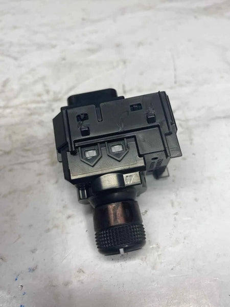 2023 TOYOTA COROLLA CROSS MIRROR SWITCH FRONT DRIVER SIDE DOOR OEM T26224943
