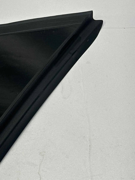 2025 KIA K4 QUARTER GLASS WINDOW REAR QUARTER GLASS RIGHT SIDE OEM 84660GG000